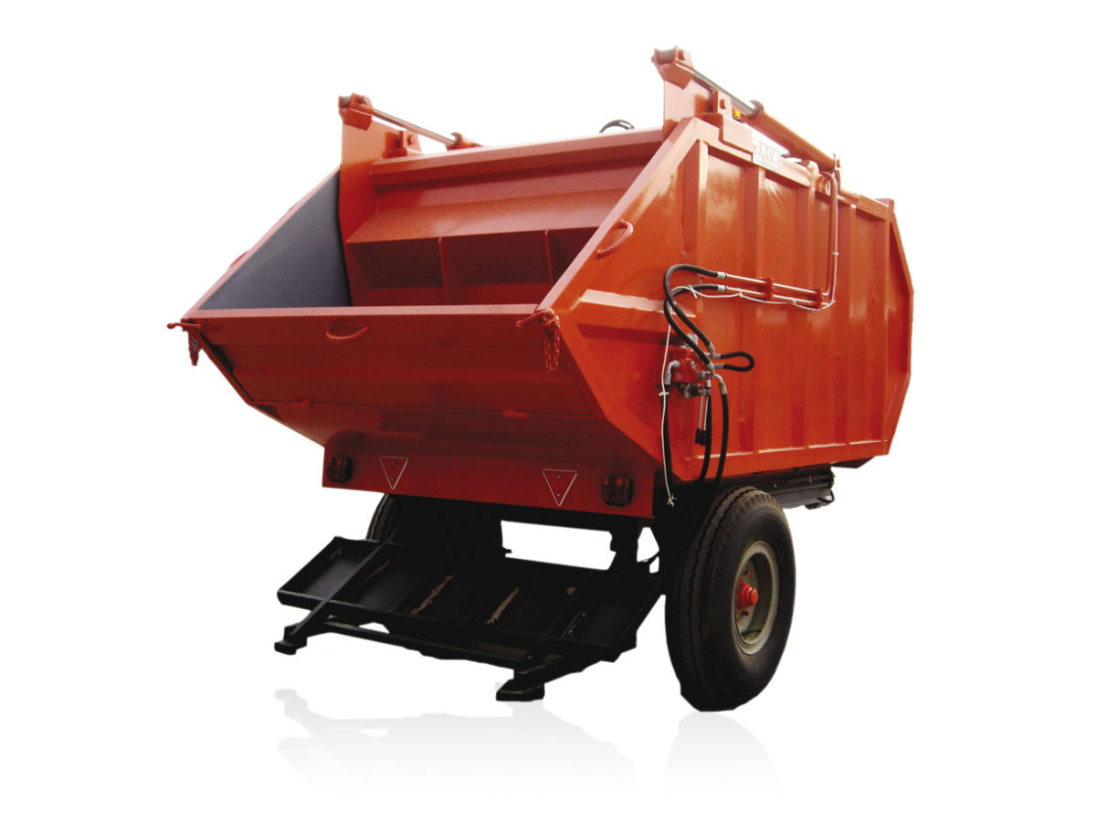 Rear loader garbage towable  7m3
